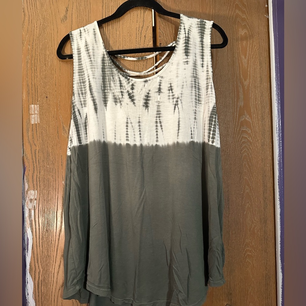 Cream and Olive Green rank by Ana